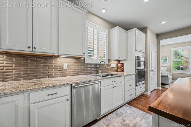 48762 Rockview Road, Novi, MI 48374