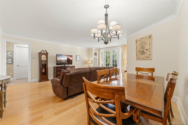 603 Trump Park 603, Shrub Oak, NY 10588