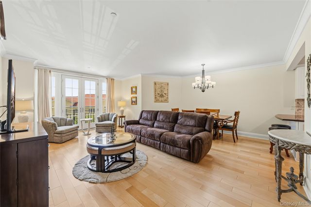 603 Trump Park 603, Shrub Oak, NY 10588