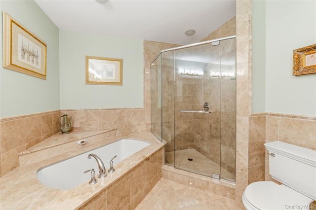 603 Trump Park 603, Shrub Oak, NY 10588