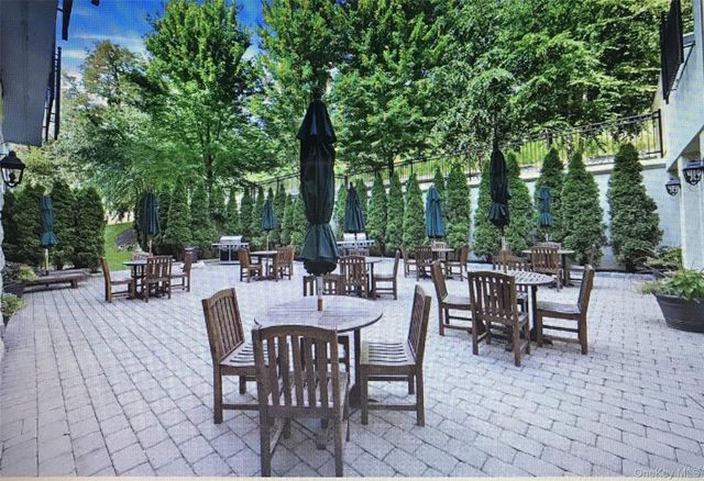 603 Trump Park 603, Shrub Oak, NY 10588
