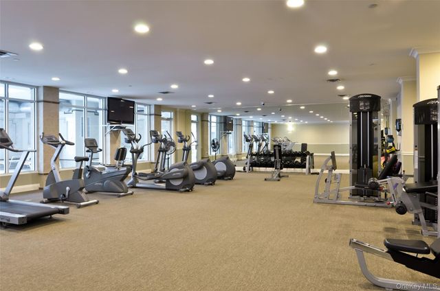 603 Trump Park 603, Shrub Oak, NY 10588