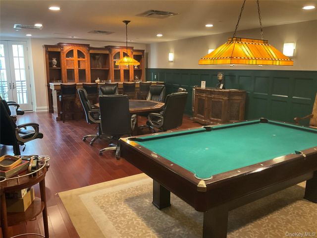 603 Trump Park 603, Shrub Oak, NY 10588