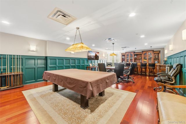 603 Trump Park 603, Shrub Oak, NY 10588
