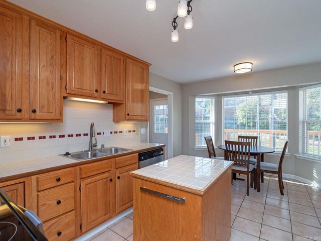 9 Sugarloaf Circle, Maumelle, AR 72113