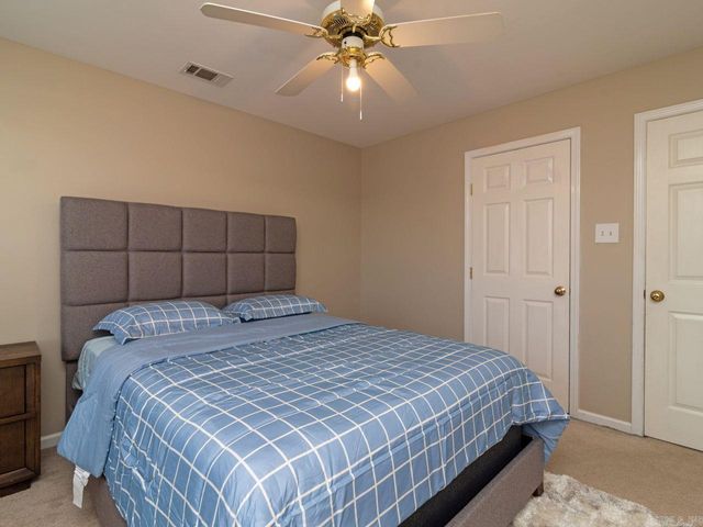 9 Sugarloaf Circle, Maumelle, AR 72113