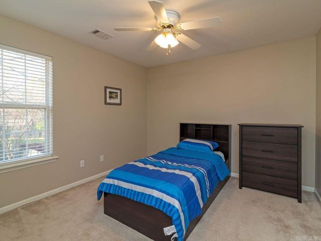 9 Sugarloaf Circle, Maumelle, AR 72113