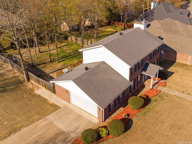 9 Sugarloaf Circle, Maumelle, AR 72113