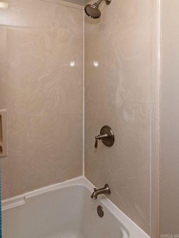 9 Sugarloaf Circle, Maumelle, AR 72113