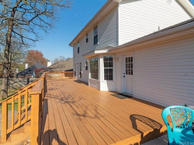 9 Sugarloaf Circle, Maumelle, AR 72113