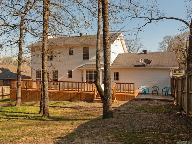 9 Sugarloaf Circle, Maumelle, AR 72113