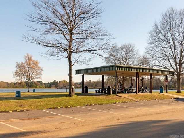 9 Sugarloaf Circle, Maumelle, AR 72113