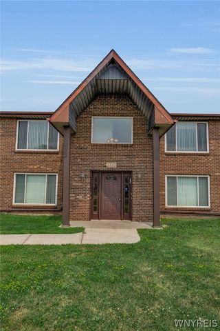 2727 Alder Creek Drive South, Wheatfield, NY 14120