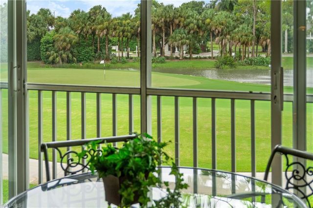 1980 Willow Bend CIR 7-204, Naples, FL 34109