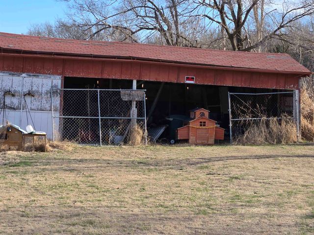 304 E Linden St, Dexter, KS 67038