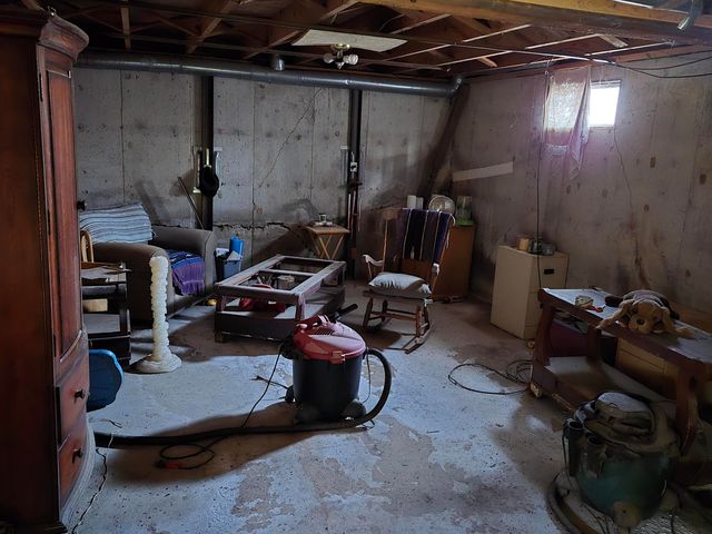 304 E Linden St, Dexter, KS 67038