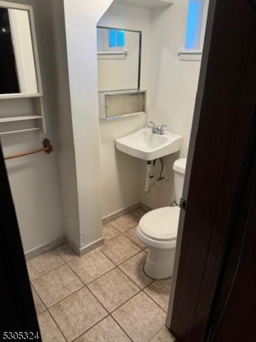 1017 Burnet Ave 2, Union Twp., NJ 07083