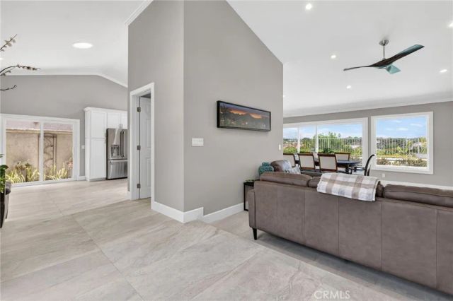 27441 Valderas, Mission Viejo, CA 92691