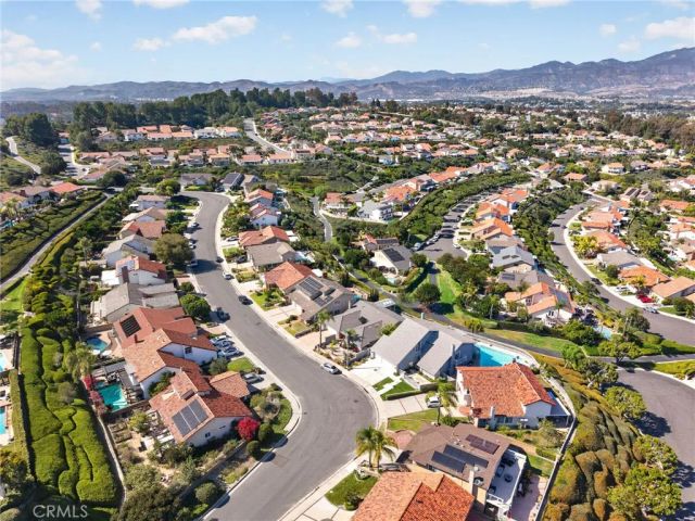 27441 Valderas, Mission Viejo, CA 92691