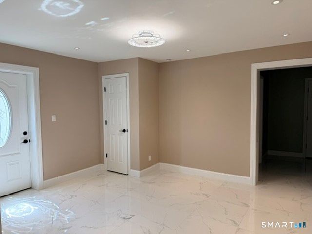 774 Hamilton Avenue, Waterbury, CT 06706