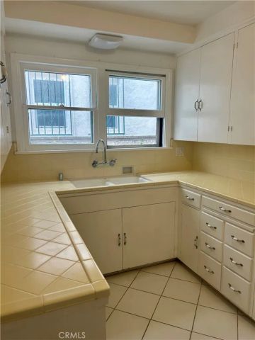 441 S Doheny, Beverly Hills, CA 90211