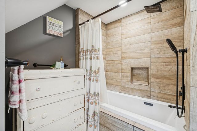 25 Fern Hill Lane, Fairlee, VT 05045