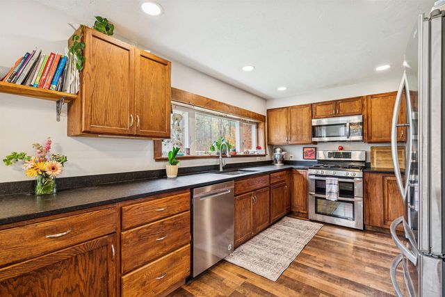 25 Fern Hill Lane, Fairlee, VT 05045