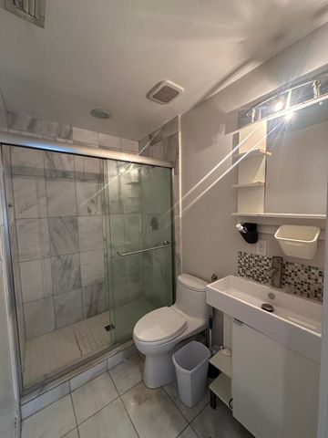 17402 Via Capri E, Boca Raton, FL 33496