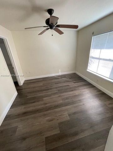 4751 Via Palm Lakes 421, West Palm Beach, FL 33417