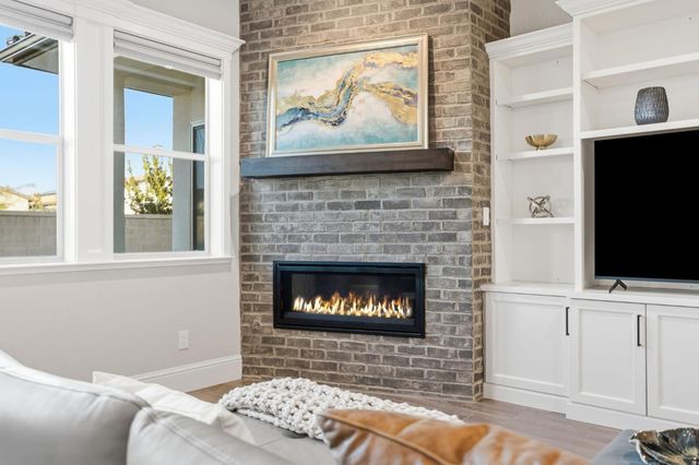 2687 Trenton Avenue, Clovis, CA 93619