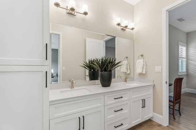 2687 Trenton Avenue, Clovis, CA 93619