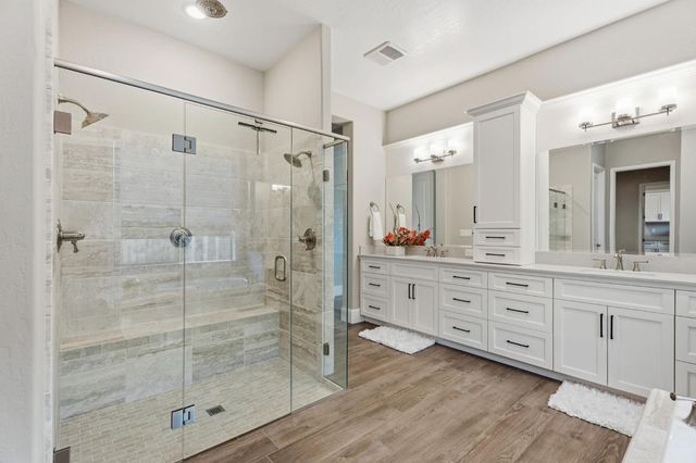 2687 Trenton Avenue, Clovis, CA 93619