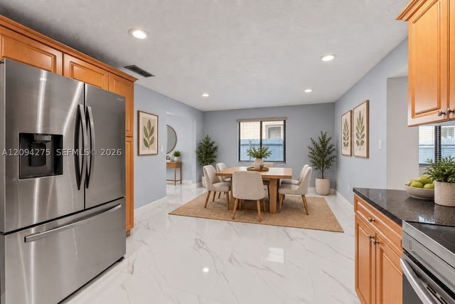7393 SW 22nd St 7393, Miami, FL 33155