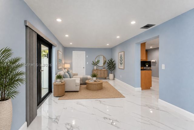 7393 SW 22nd St 7393, Miami, FL 33155
