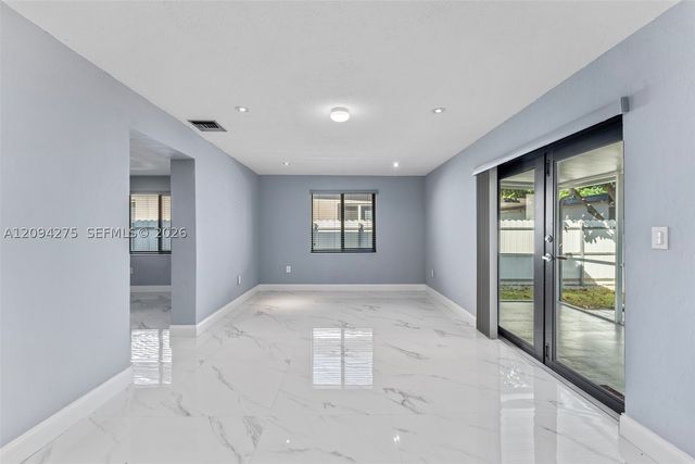7393 SW 22nd St 7393, Miami, FL 33155