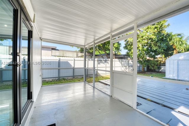 7393 SW 22nd St 7393, Miami, FL 33155