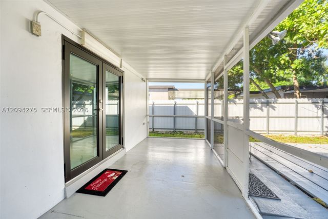 7393 SW 22nd St 7393, Miami, FL 33155