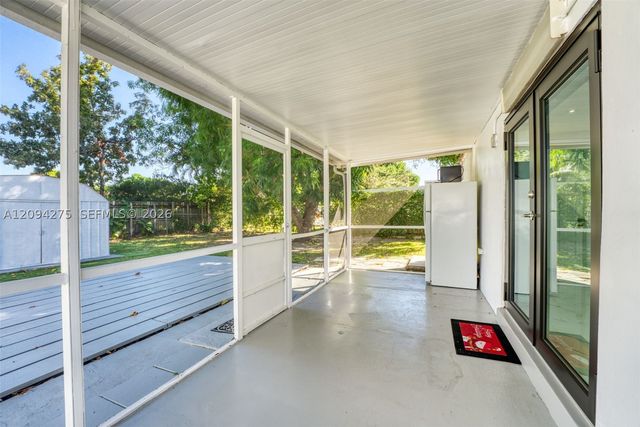 7393 SW 22nd St 7393, Miami, FL 33155