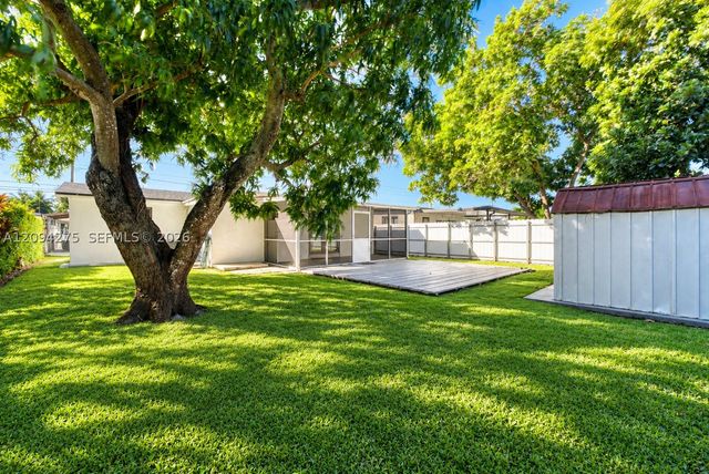 7393 SW 22nd St 7393, Miami, FL 33155