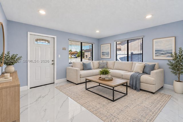 7393 SW 22nd St 7393, Miami, FL 33155