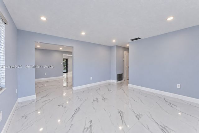 7393 SW 22nd St 7393, Miami, FL 33155