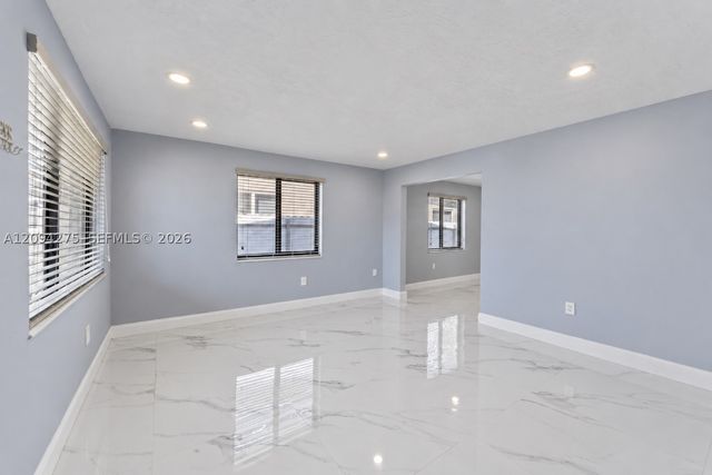 7393 SW 22nd St 7393, Miami, FL 33155