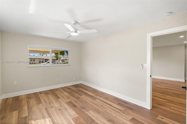 6881 Harding St, Hollywood, FL 33024