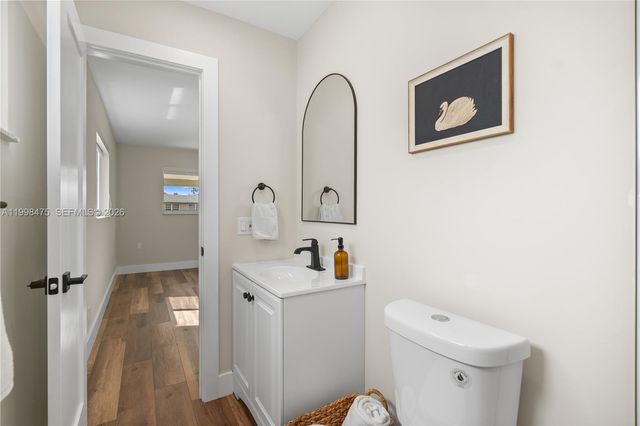 6881 Harding St, Hollywood, FL 33024