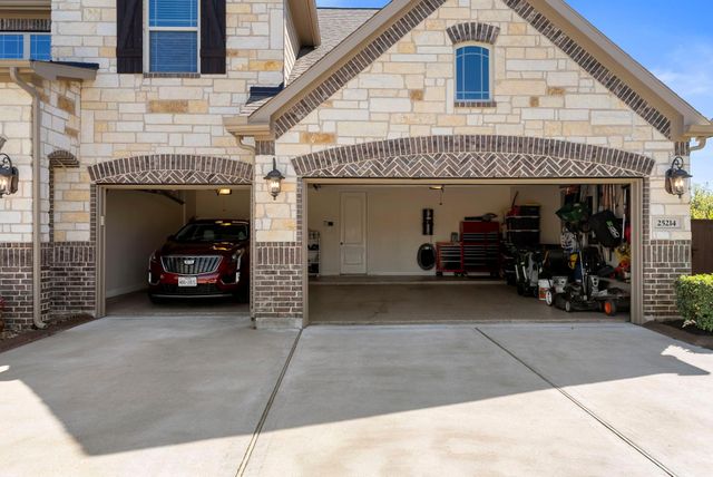 25214 Angelwood Springs Lane, Tomball, TX 77375
