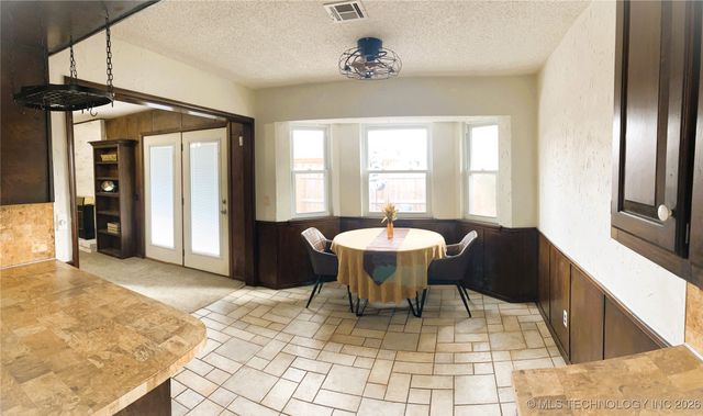 609 Willow Court, Pryor, OK 74361