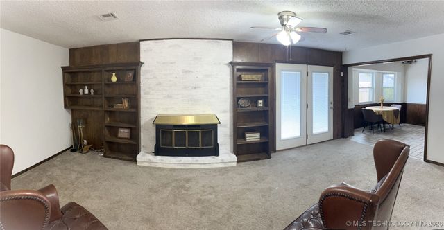 609 Willow Court, Pryor, OK 74361