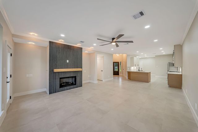 12350 Pebble View Drive, Conroe, TX 77304