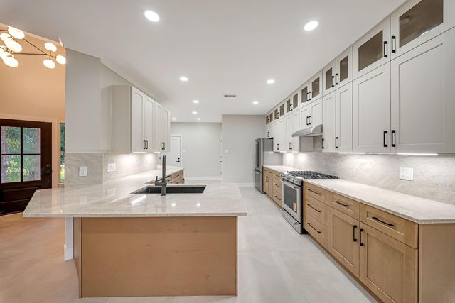 12350 Pebble View Drive, Conroe, TX 77304