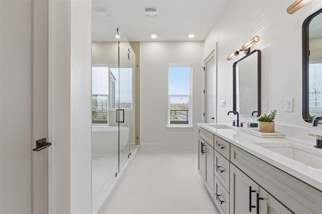 8115 Rockwood LN B, Austin, TX 78757